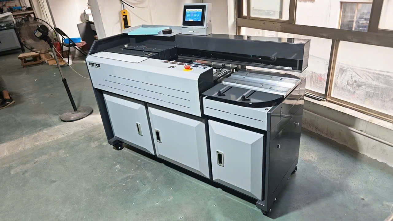 MÁY VÔ KEO GÁY SÁCH F15